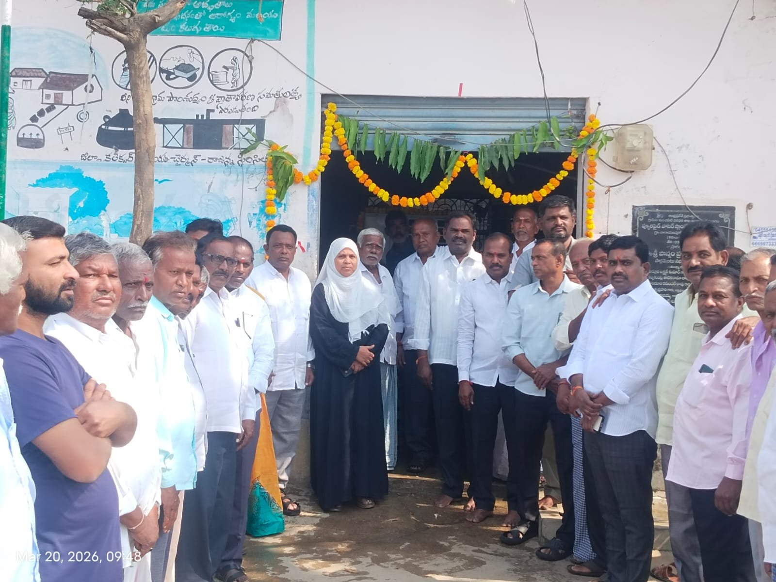 మంచినీటి శుద్ధి యంత్రాన్ని ప్రారంభించిన మార్కెట్ కమిటీ చైర్ పర్సన్